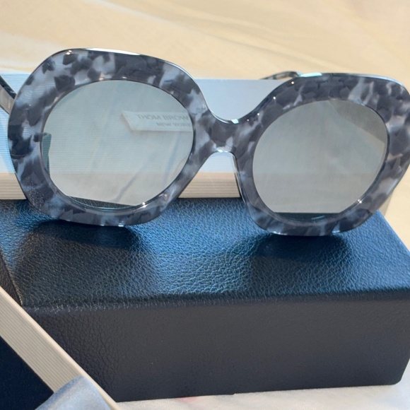 THOM BROWNE | Round Gray Tortoise Acetate Silver Mirror Lens Sunglasses | 54 mm - Picture 1 of 14